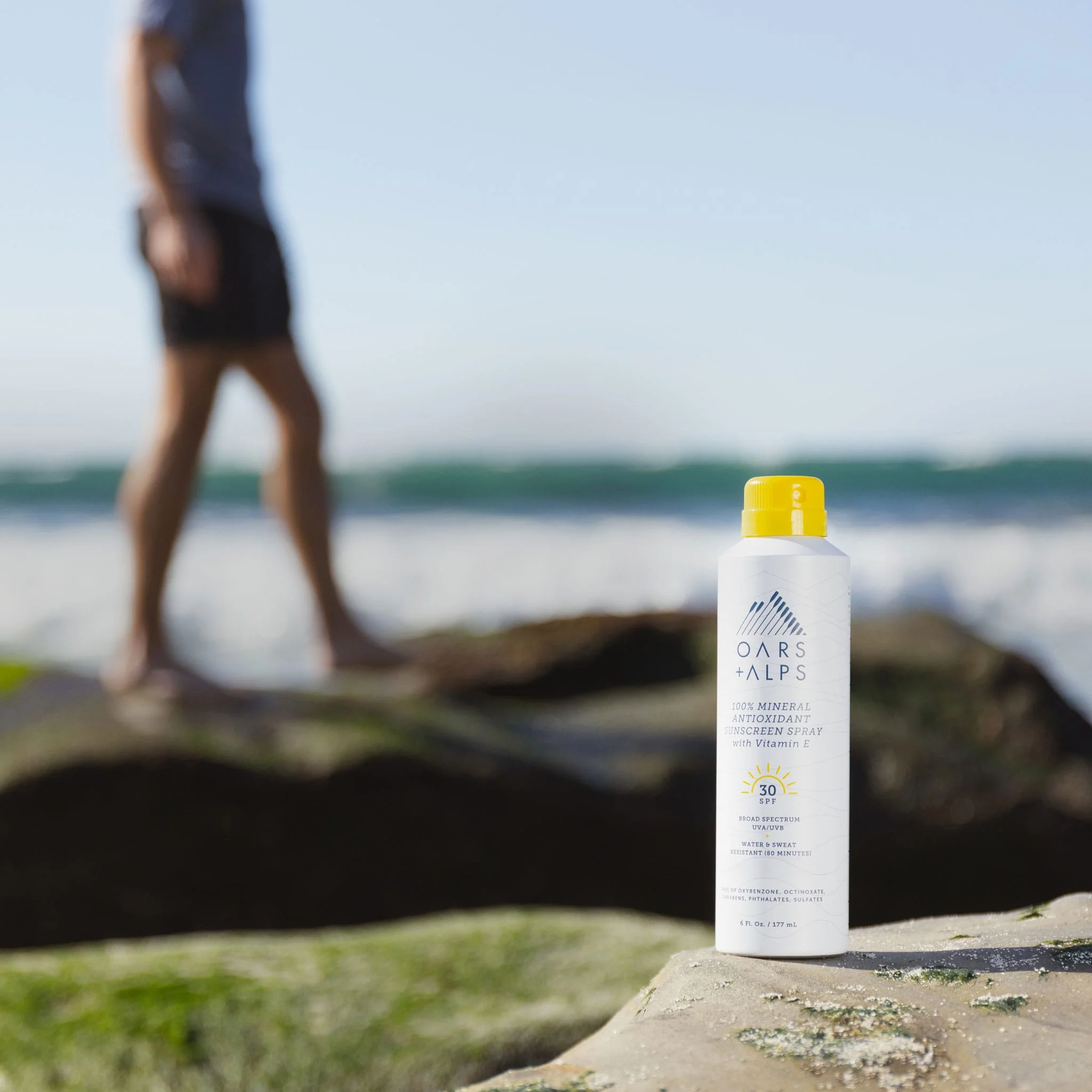100% Mineral Antioxidant Sunscreen Spray with SPF 30 - Image 2