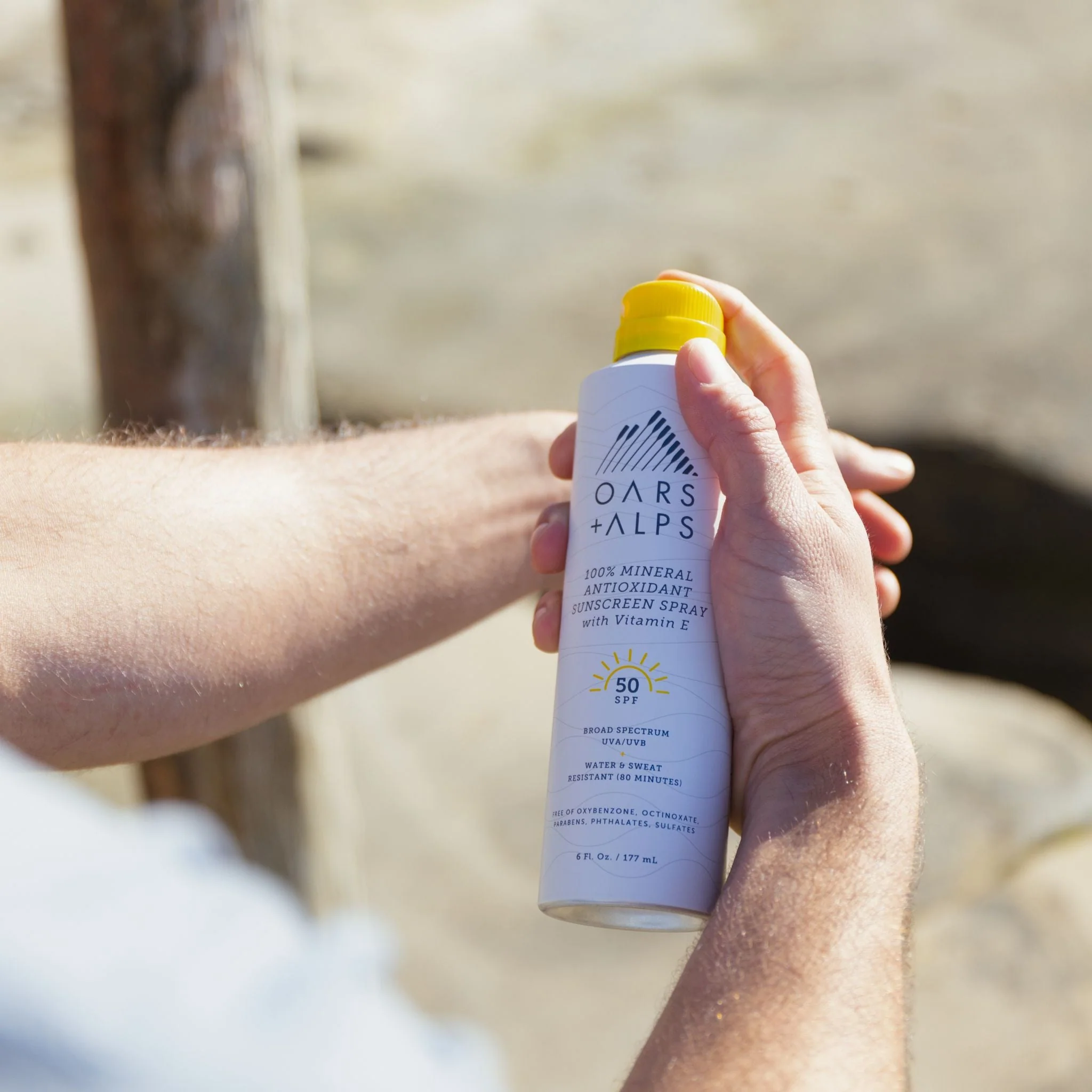 100% Mineral Antioxidant Sunscreen Spray with SPF 50 - Image 2
