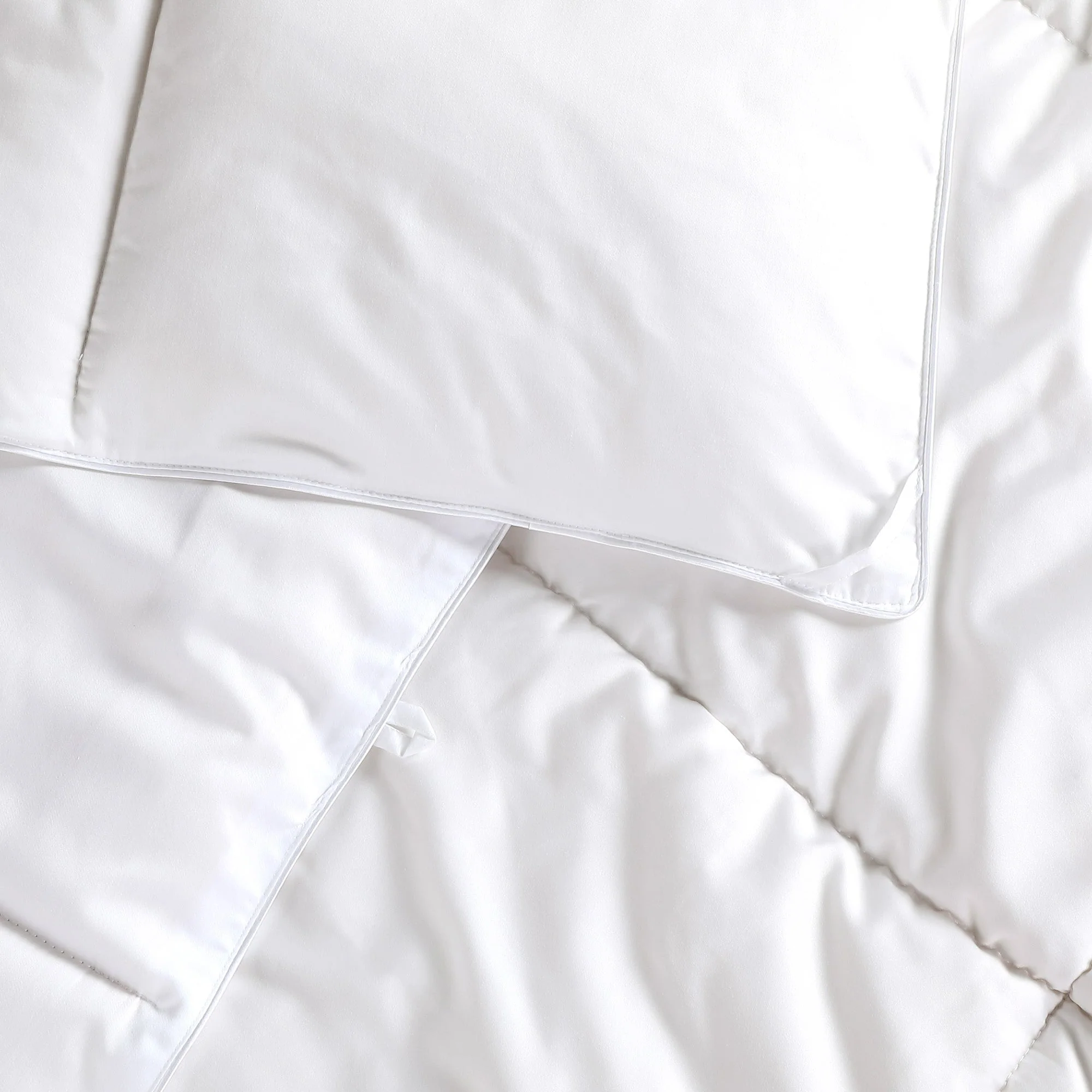 AiryWeight Cooling Eucalyptus Comforter - Image 4