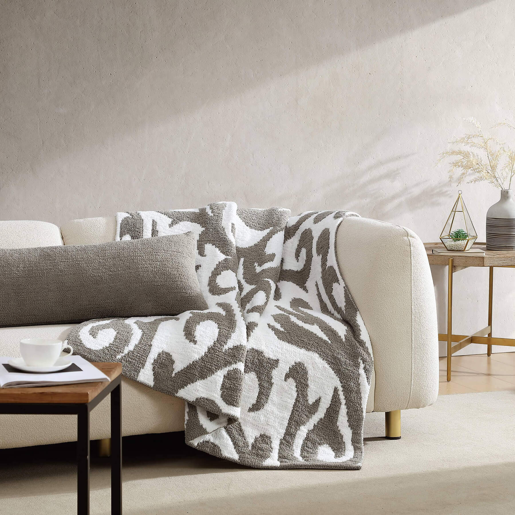 Casablanca Throw - Image 15