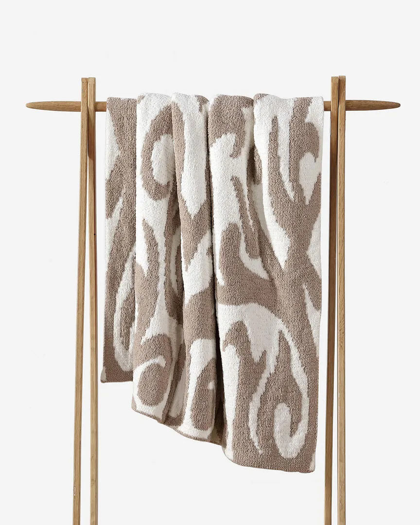 Casablanca Throw - Image 16