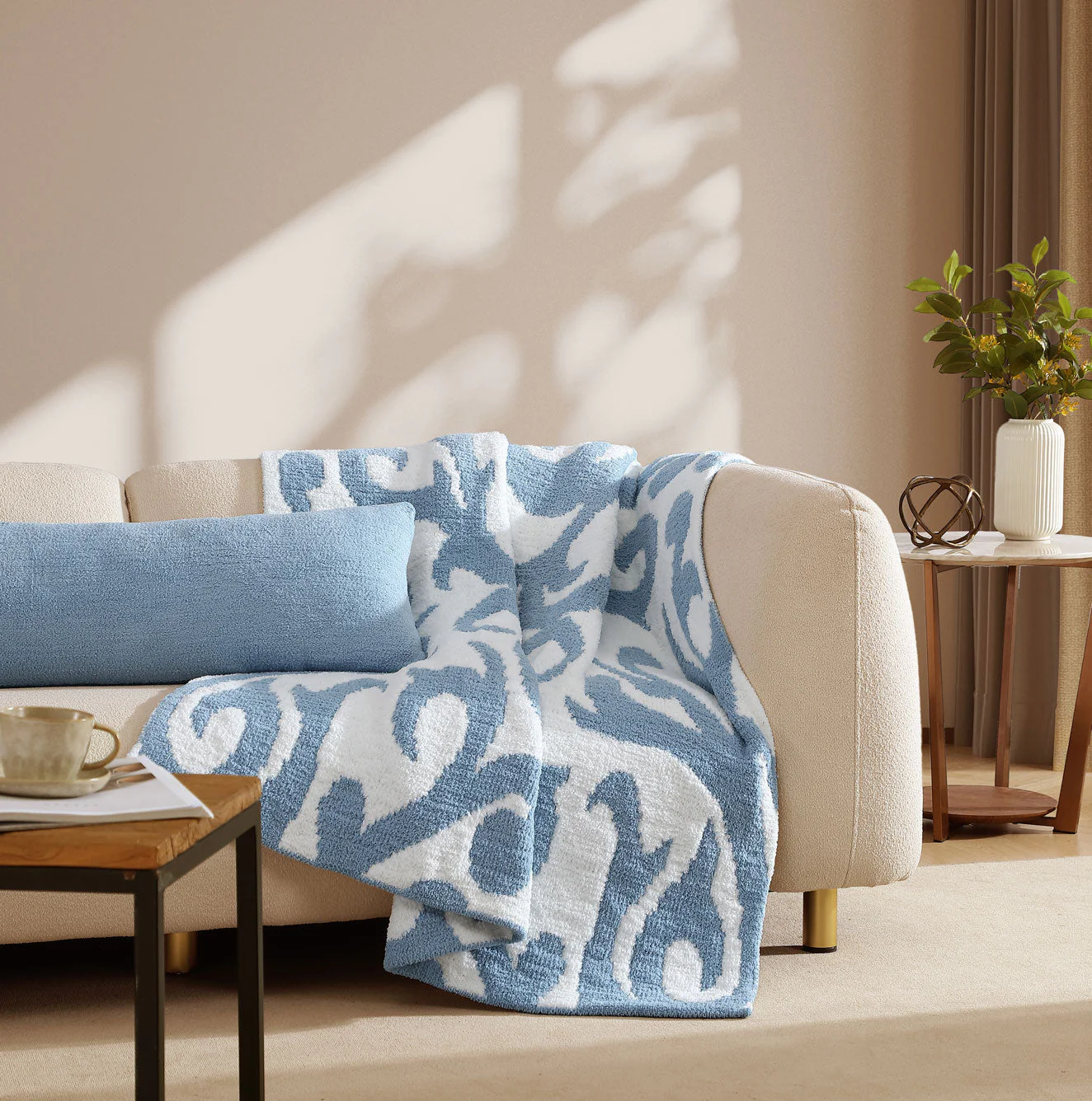 Casablanca Throw - Image 23