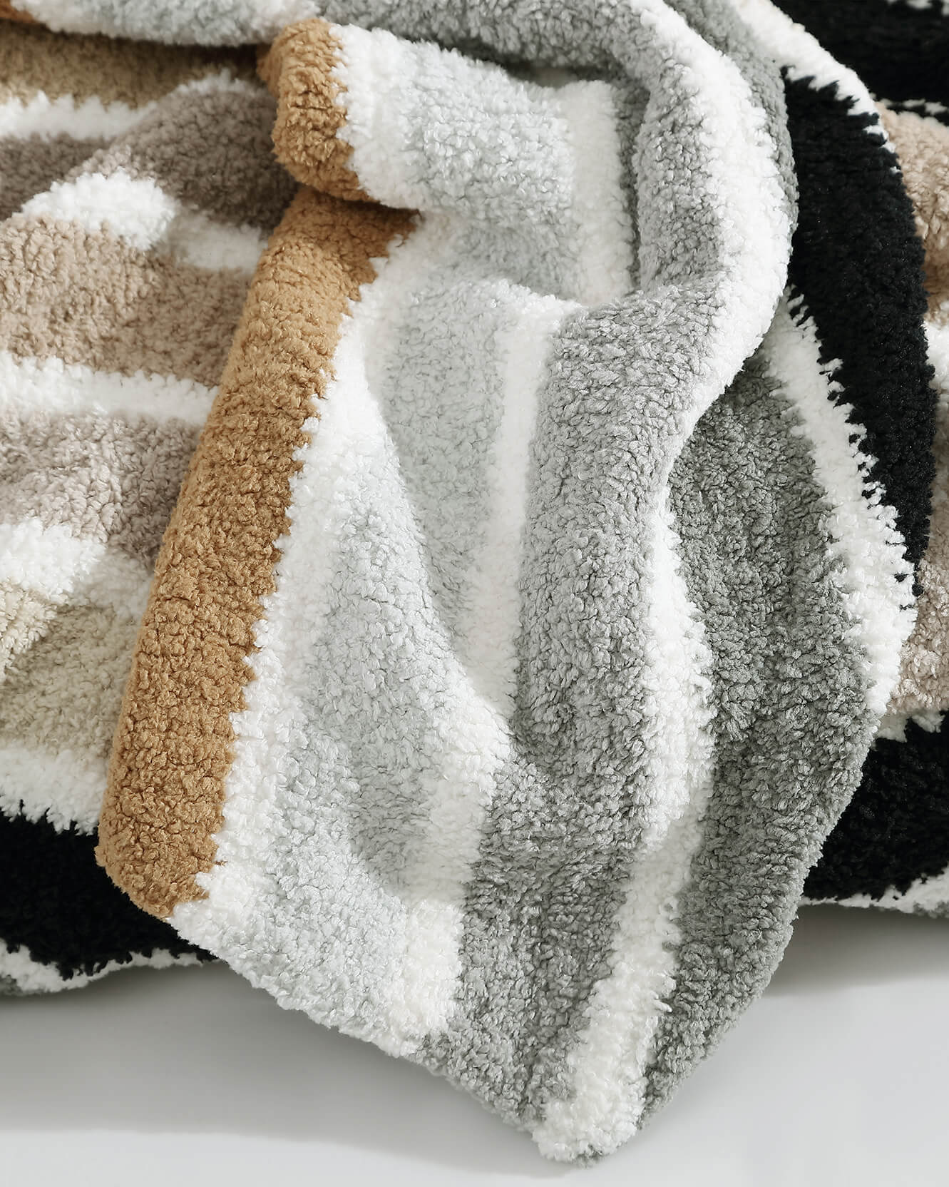 Cusco Lightweight Throw | Last Chance - Image 2