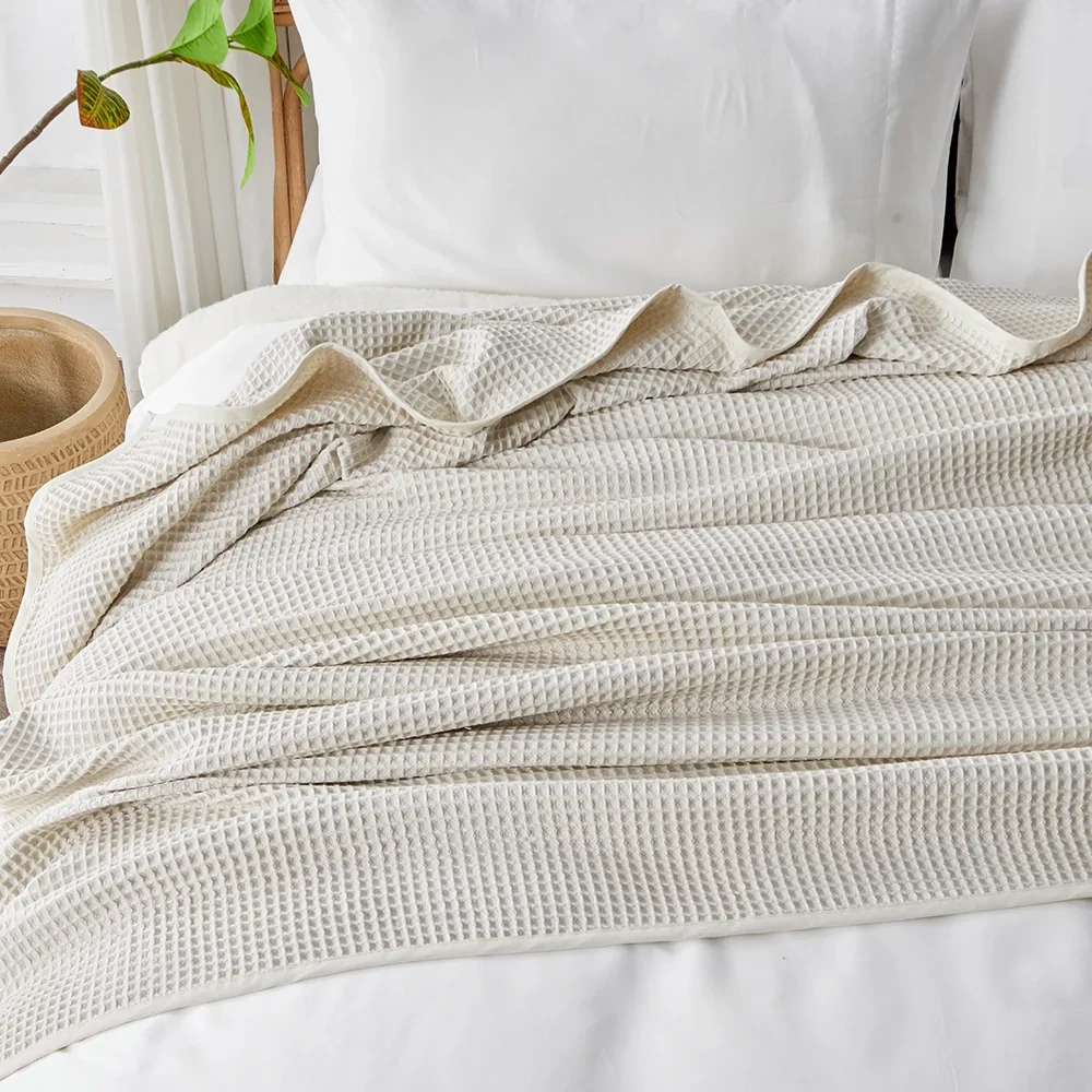 Eucalyptus Bed Blanket - Image 3