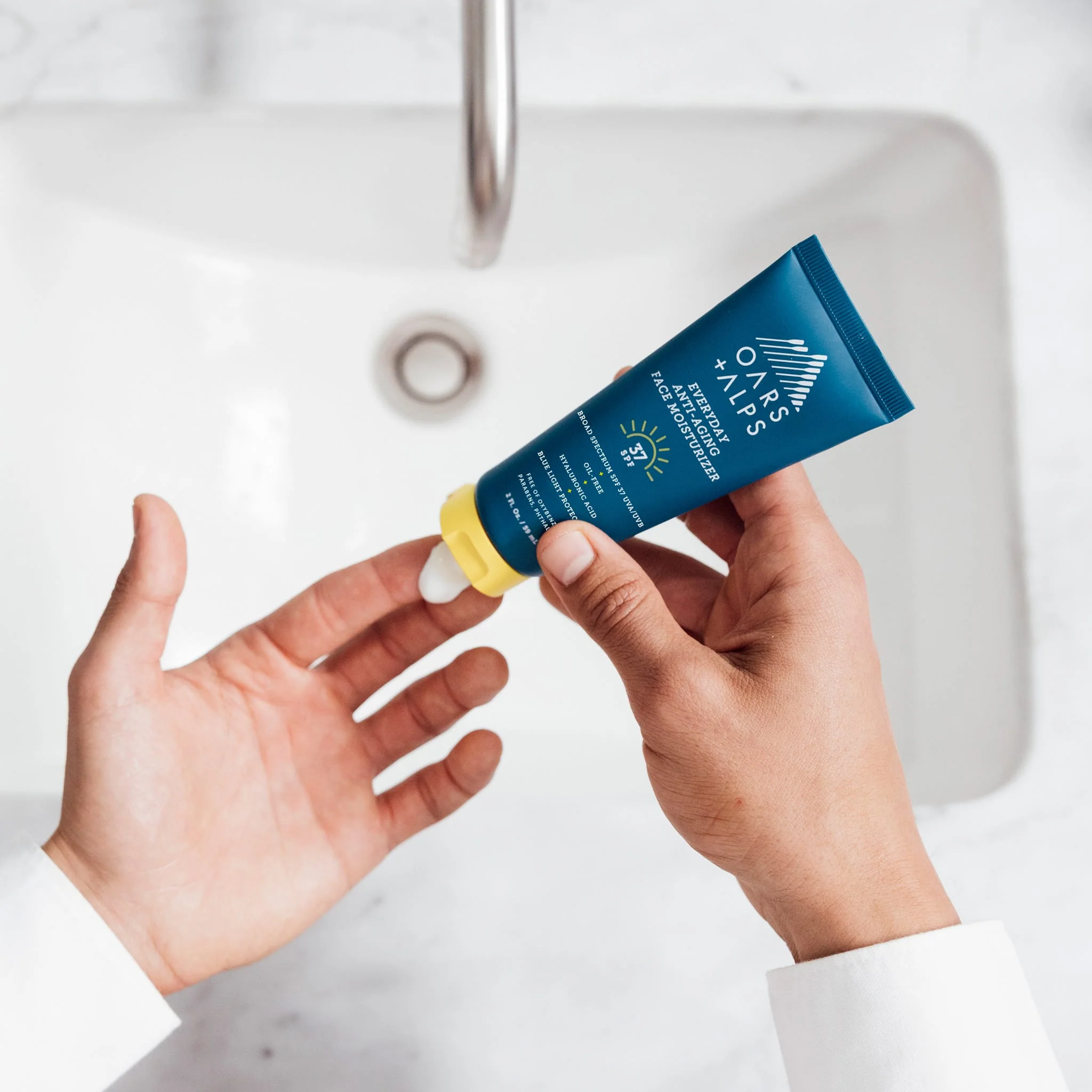 Everyday Anti-Aging Face Moisturizer with SPF 37 - Image 8