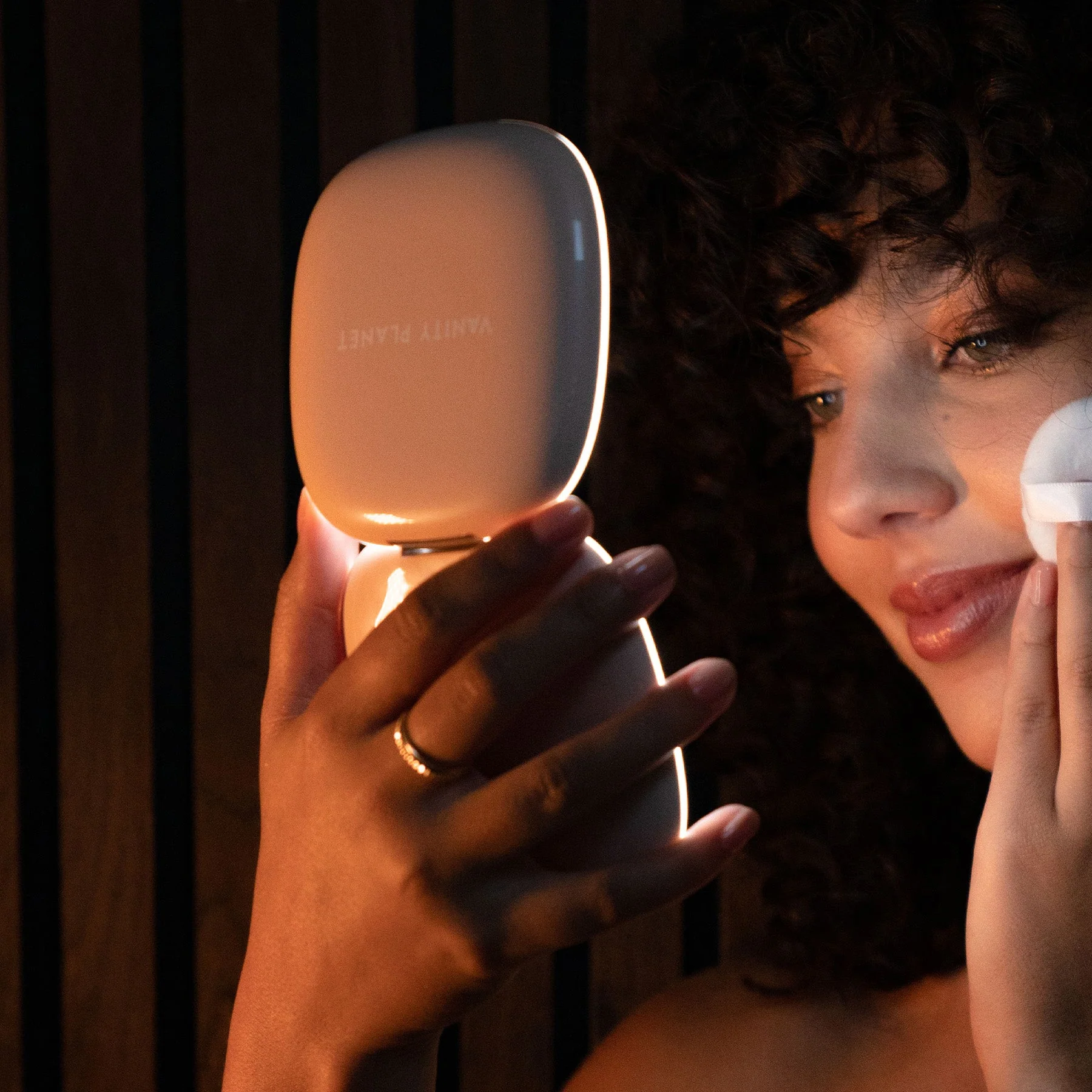 Moda | LED Compact Mirror by Vanity Planet - Image 13