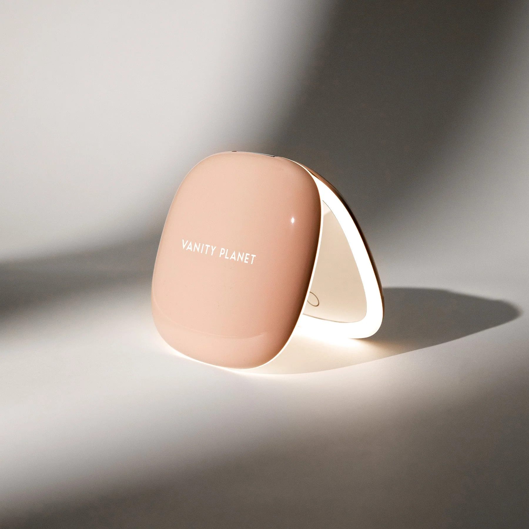 Moda | LED Compact Mirror by Vanity Planet - Image 17