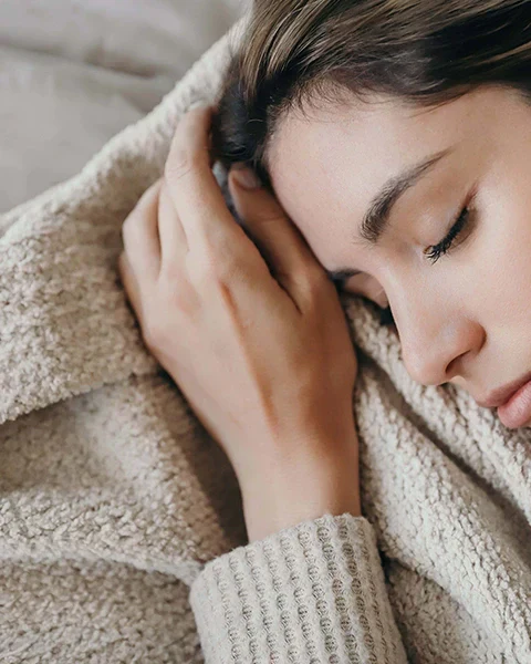 Snug Bed Blanket - Image 6