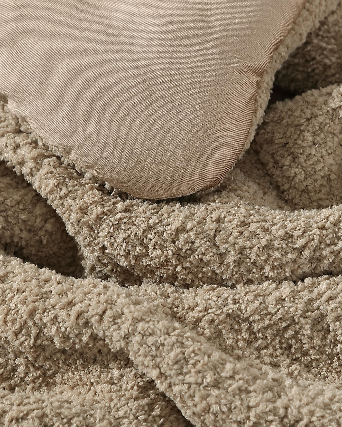 Snug Comforter - Image 10