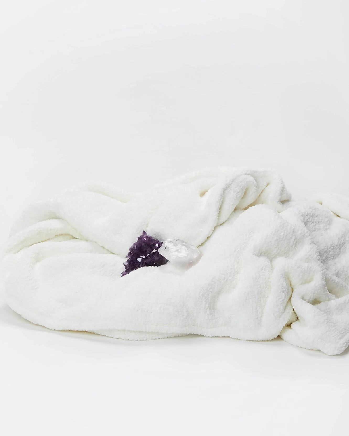 Snug Crystal Weighted Blanket - Image 3