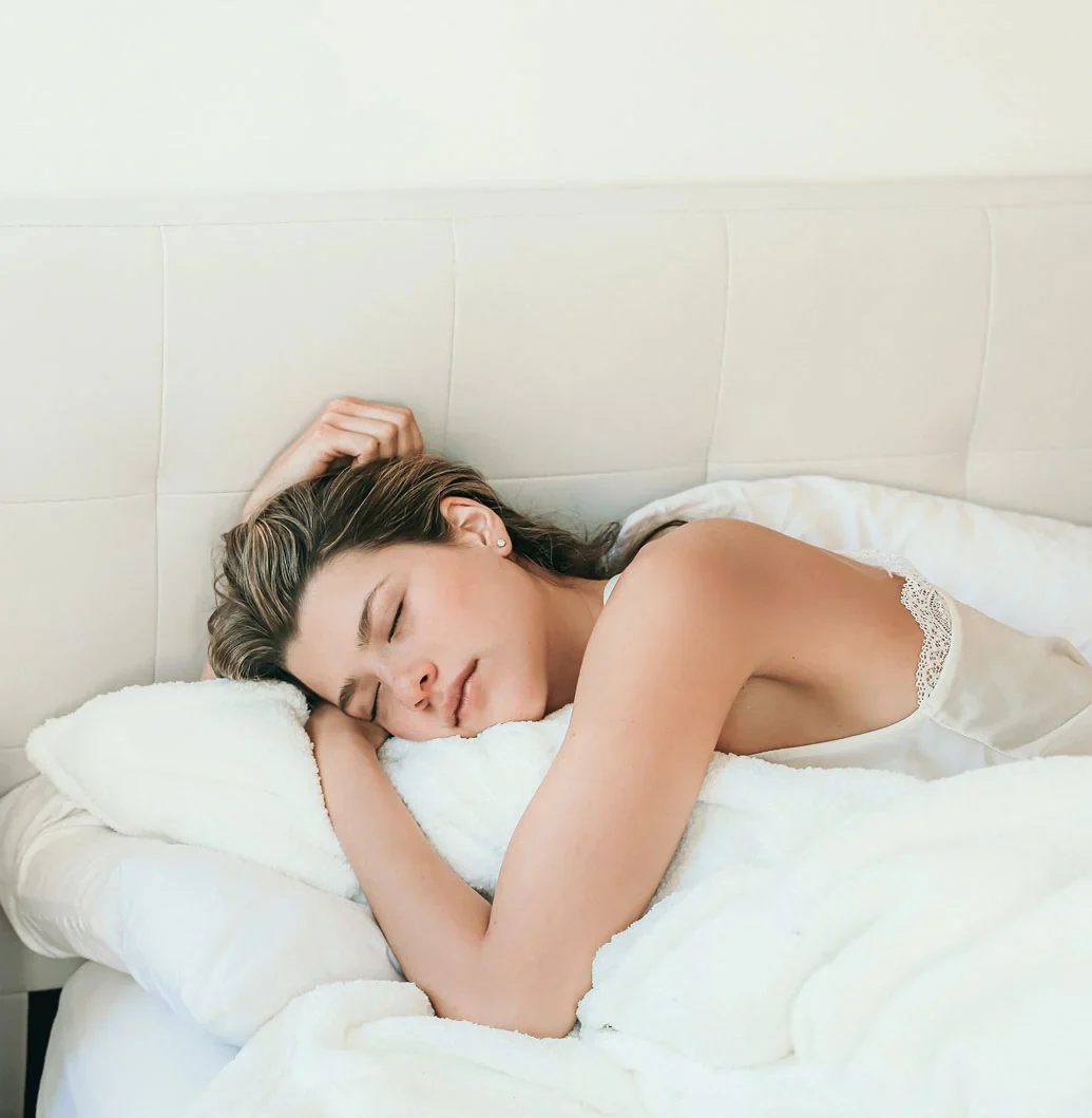 Snug Crystal Weighted Blanket - Image 6
