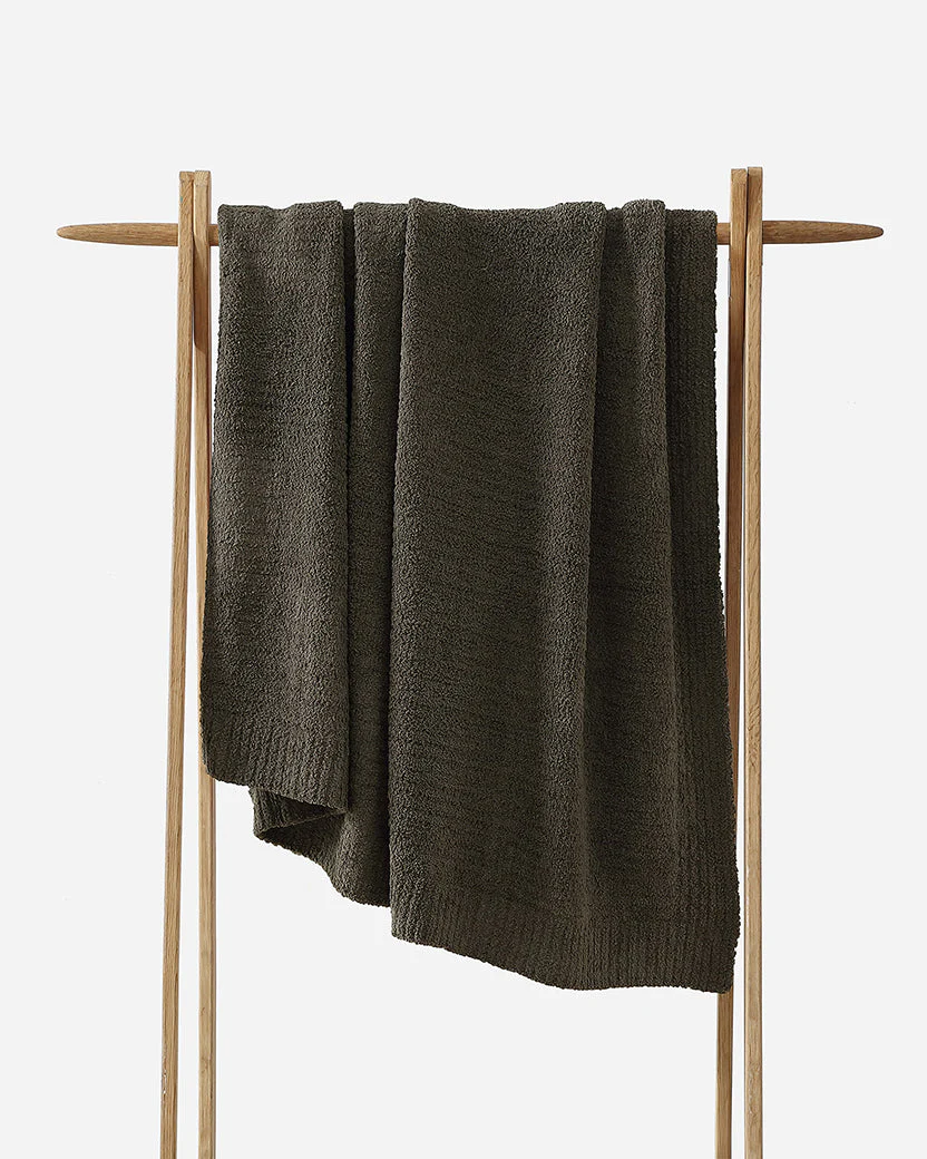 Snug Throw - Image 61