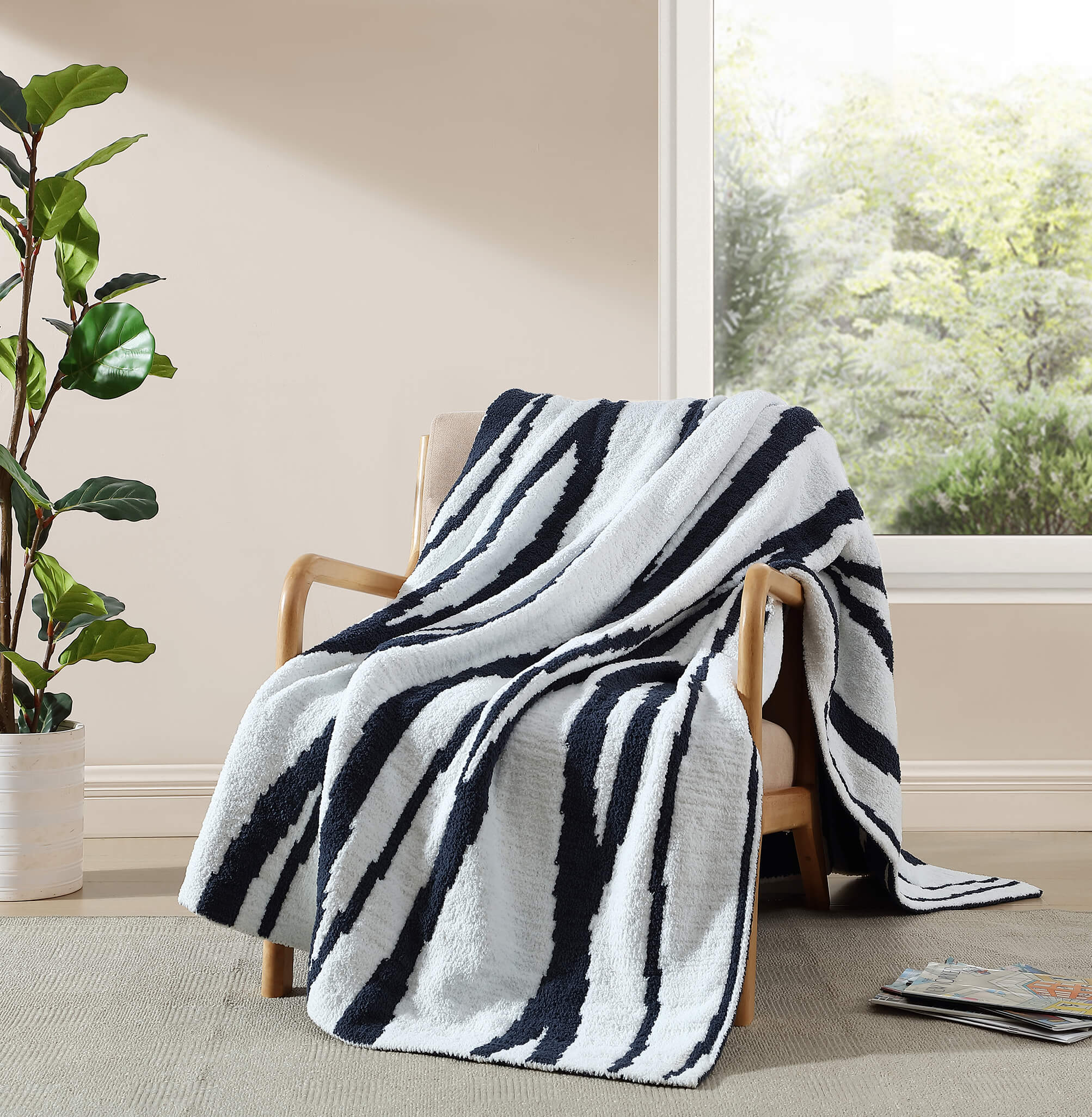 Woodland Throw - Image 3
