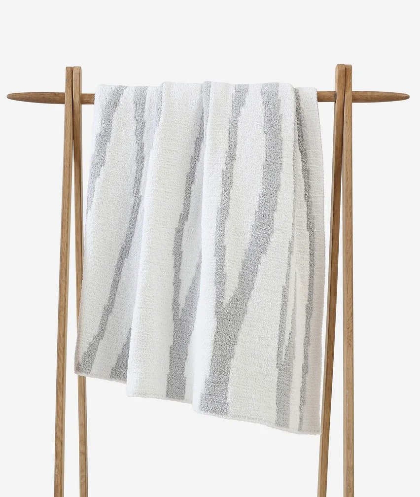 Woodland Throw - Image 4