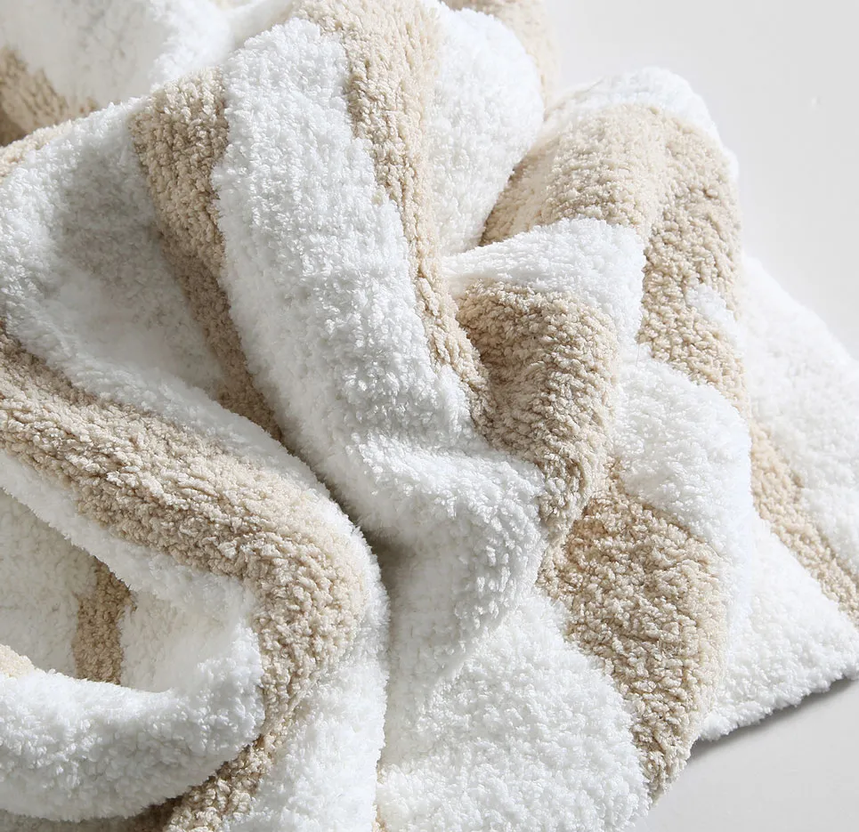 Woodland Throw - Image 8