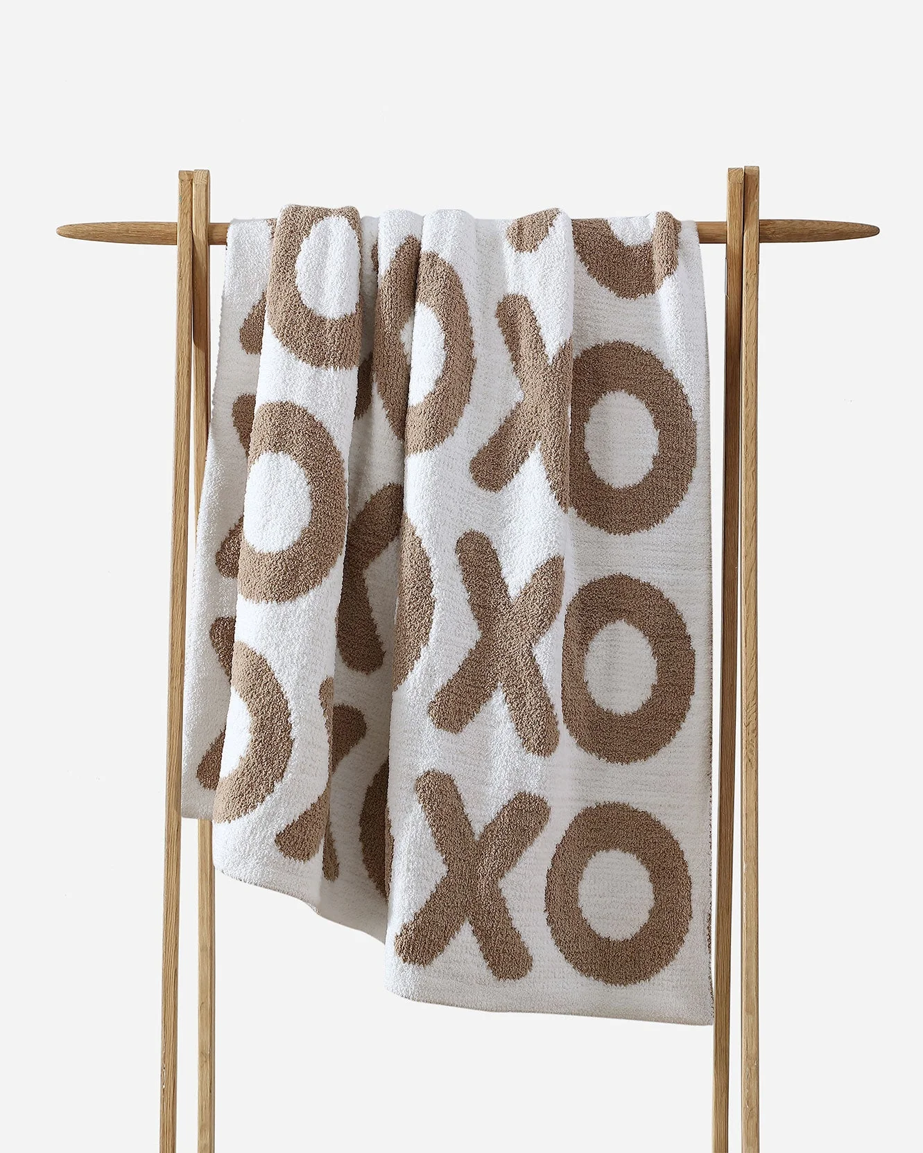 XOXO Throw - Image 8